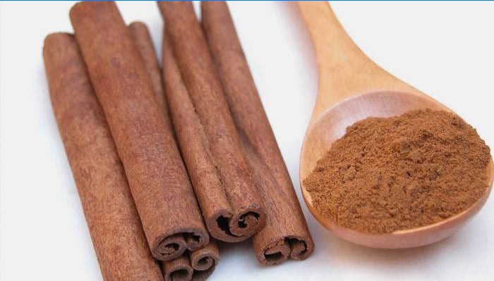 Cinnamon and powder