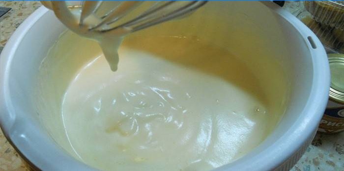 Preparation of cream with condensed milk