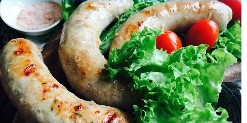 Ready-made sausages with vegetables