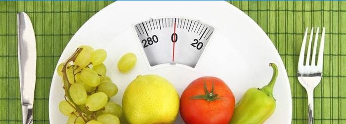 Scales, fruits and vegetables
