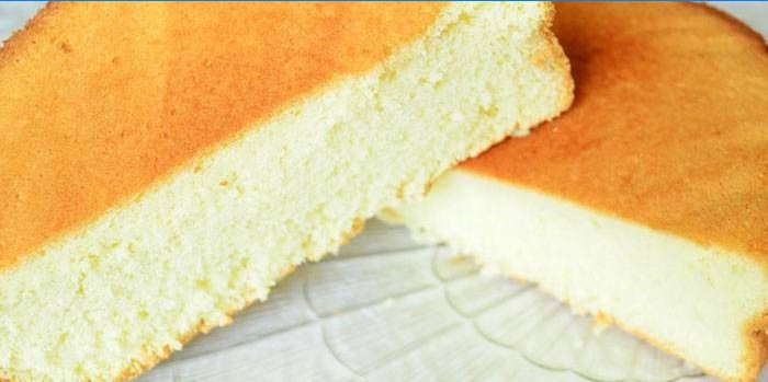 Cut-out sponge cake