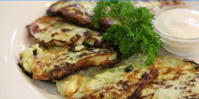 Zucchini and cottage cheese pancakes
