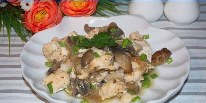 Turkey fillet with mushrooms