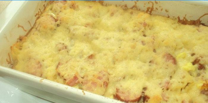 Pasta casserole with sausages and cheese