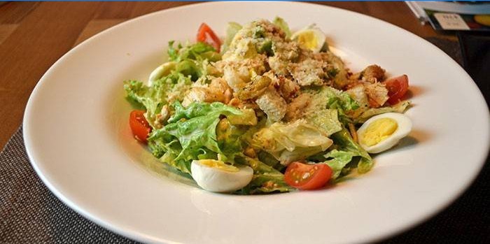 Classic Caesar Salad with Chicken