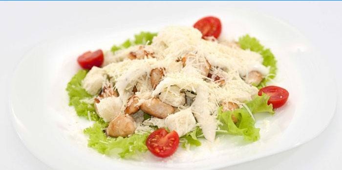 Caesar with chicken and cherry tomatoes