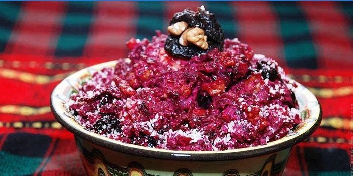 Salad of grated boiled beets with prunes