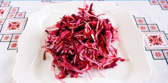 Vegetable salad of cabbage, carrots and beets