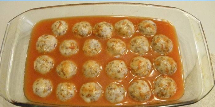 Buckwheat meatballs with gravy