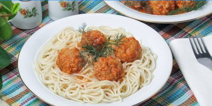 Beef Meatballs with Gravy and Pasta