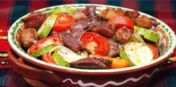 Pork meat with vegetables