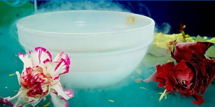 Liquid nitrogen in containers and flowers