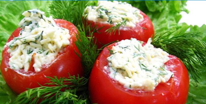 Tomatoes with cottage cheese and greens