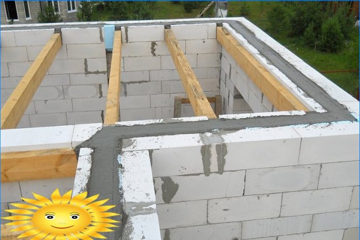 DIY aerated concrete house: construction features