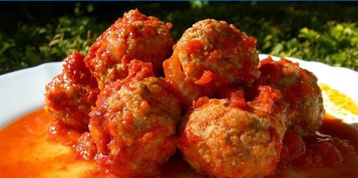 Meatballs in Vegetable Sauce