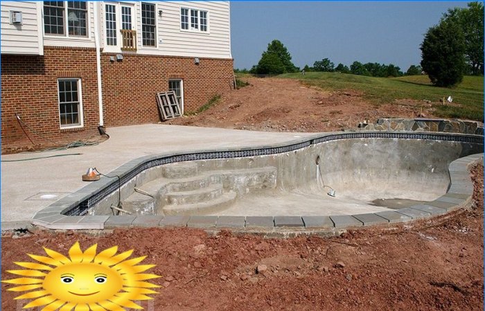 How to build a concrete pool in a summer cottage with your own hands