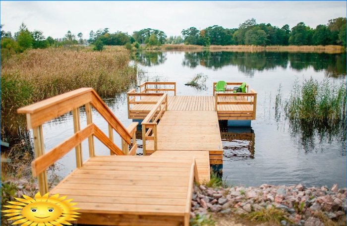 How to build a walkway, a platform, a pier by a reservoir with your own hands