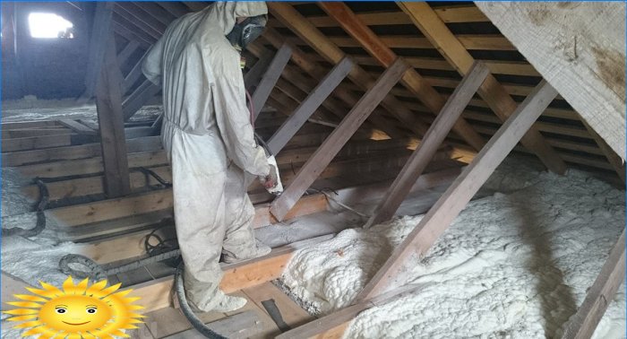 Thermal insulation of wooden floors with polyurethane foam