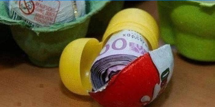 Euro to Kinder Surprise