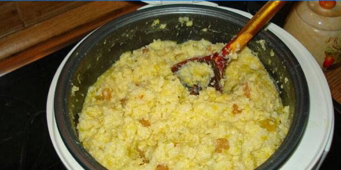 Pumpkin porridge Friendship with raisins in a slow cooker