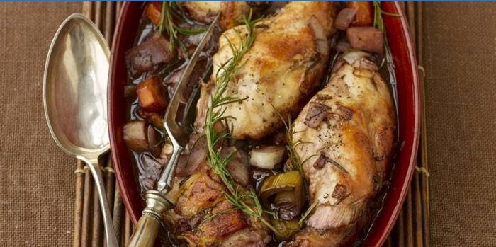 Roasted rabbit slices with vegetables