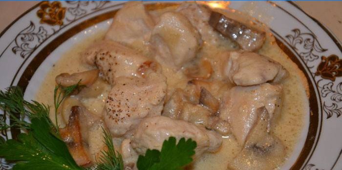 Chicken fillet with mushrooms in a creamy sauce