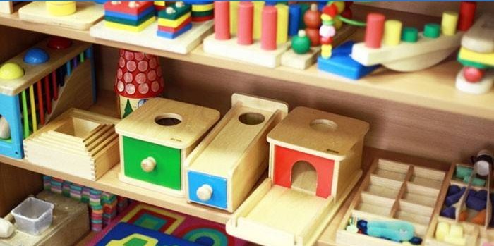 Children's wooden educational toys