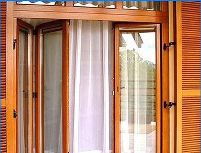 Modern wooden euro windows: characteristics, advice on purchasing
