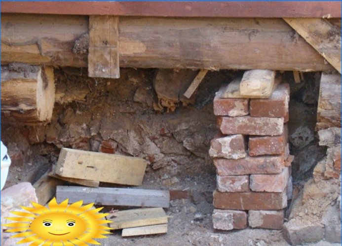 Repair of an old house: how to replace the lower crown of a log house