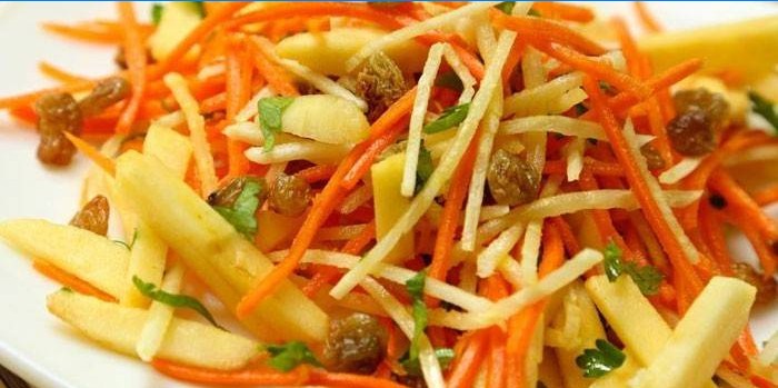 Daikon Salad with Carrots and Raisins
