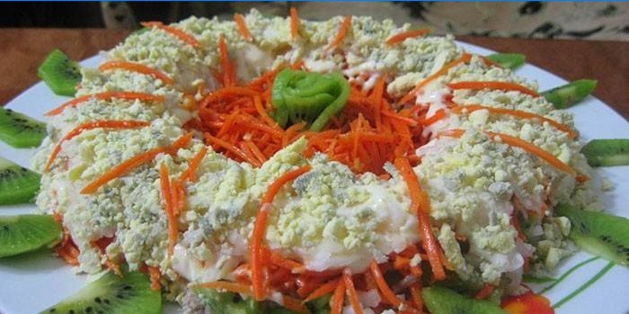 Salad with Kiwi and Korean Carrot Tenderness