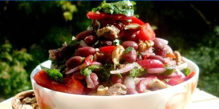 Tbilisi salad with beans and vegetables