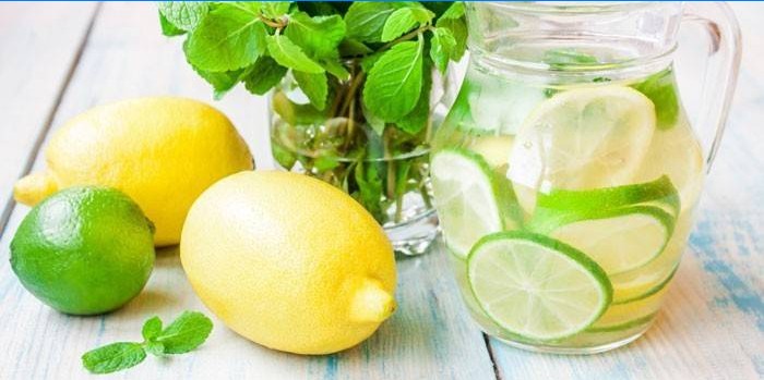 Fat Burning Cocktail with Lemon
