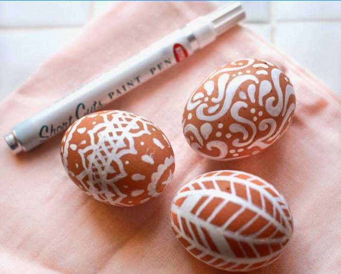 Beige Easter Eggs with White Ornament