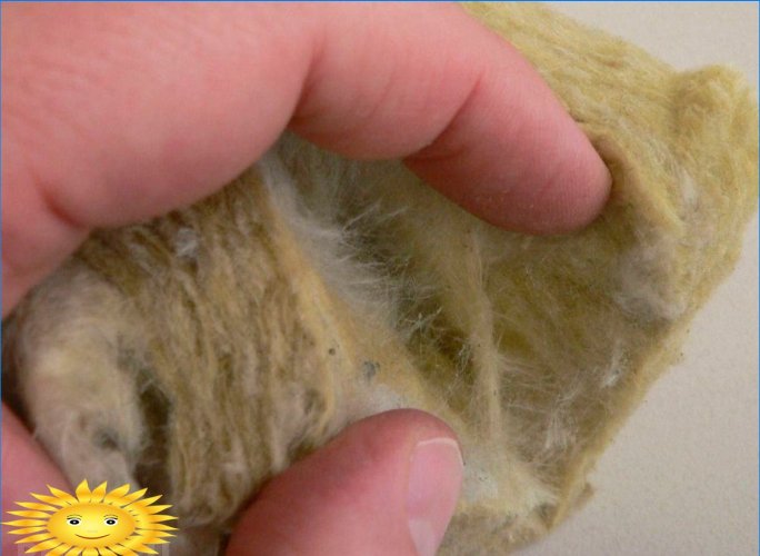 How to insulate the interpanel seams