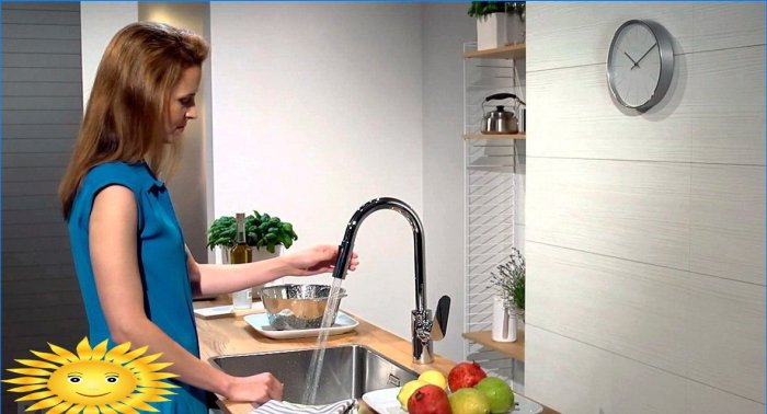 Kitchen faucet with pull-out spray: features, pros, cons