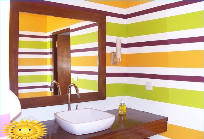 Painted walls in the bathroom