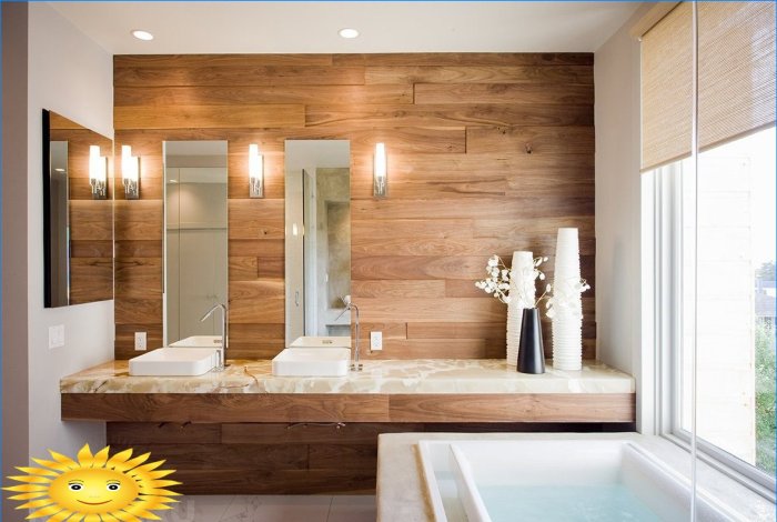 Wall panels in the bathroom