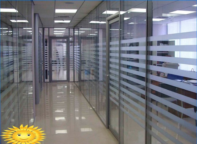 Aluminum partitions: properly zoning the office