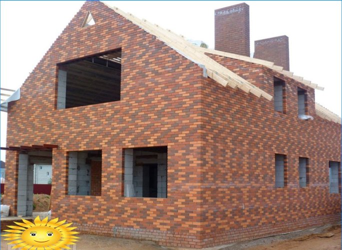 Bavarian brickwork: features and examples