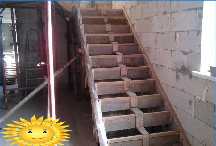 Calculation, installation, pouring and finishing of concrete stairs with your own hands