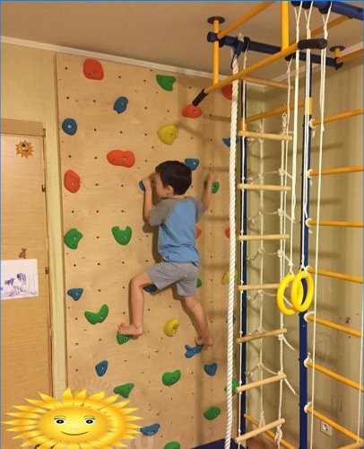Climbing wall for children with their own hands