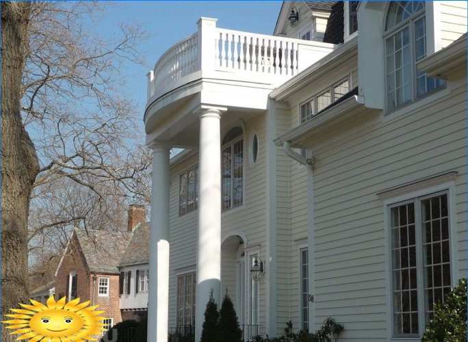 House with columns