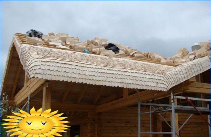 Wooden roof with your own hands. Installation features