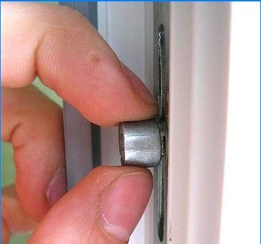 Home craftsman: DIY plastic window repair