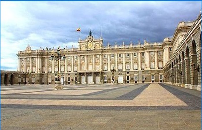 How modern kings live or the rating of the most luxurious royal residences in Europe
