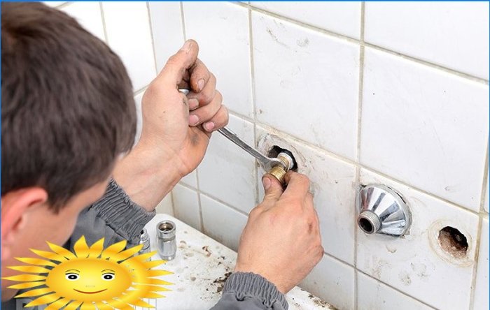 How to install a faucet in the kitchen and bathroom