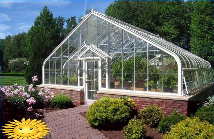 Unusual greenhouses