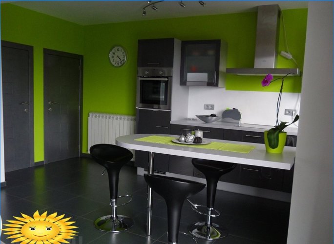 Kitchen in gray-green tones