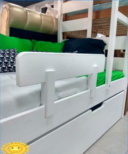 Restraints, bumpers for baby beds